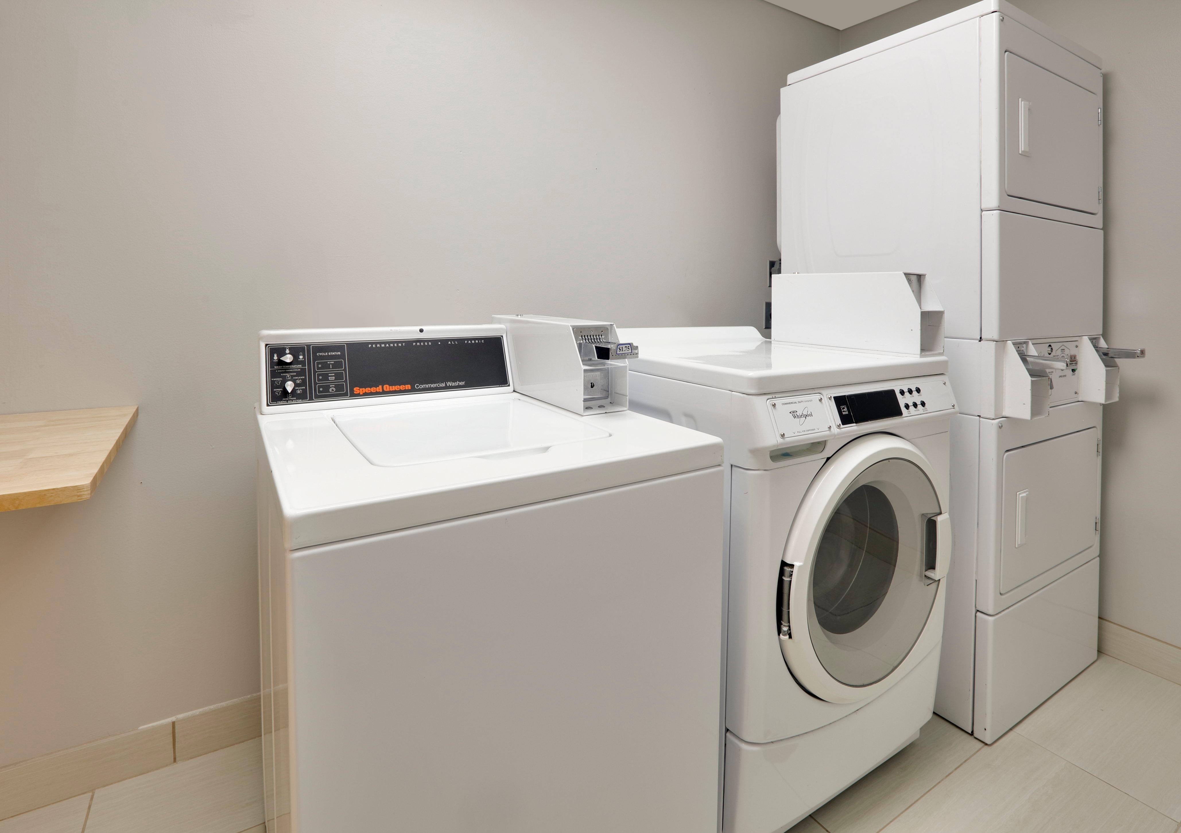 Holiday Inn Express & Suites Irving Conv Ctr - Las Colinas By Ihg Bagian luar foto