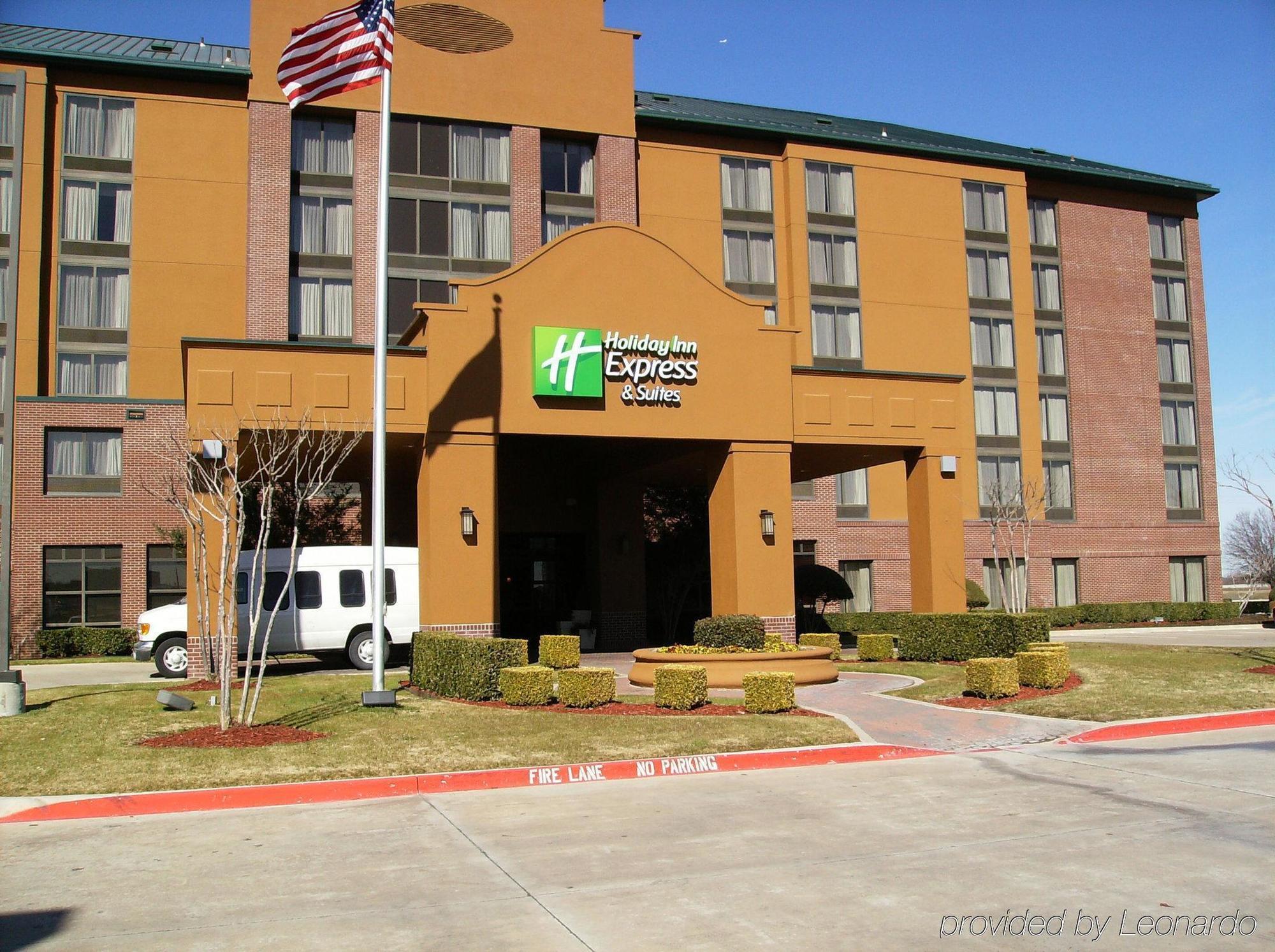 Holiday Inn Express & Suites Irving Conv Ctr - Las Colinas By Ihg Bagian luar foto