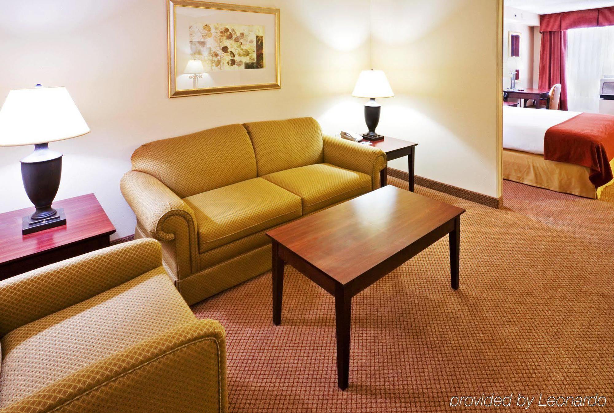 Holiday Inn Express & Suites Irving Conv Ctr - Las Colinas By Ihg Ruang foto