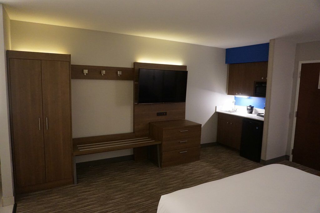 Holiday Inn Express & Suites Irving Conv Ctr - Las Colinas By Ihg Bagian luar foto